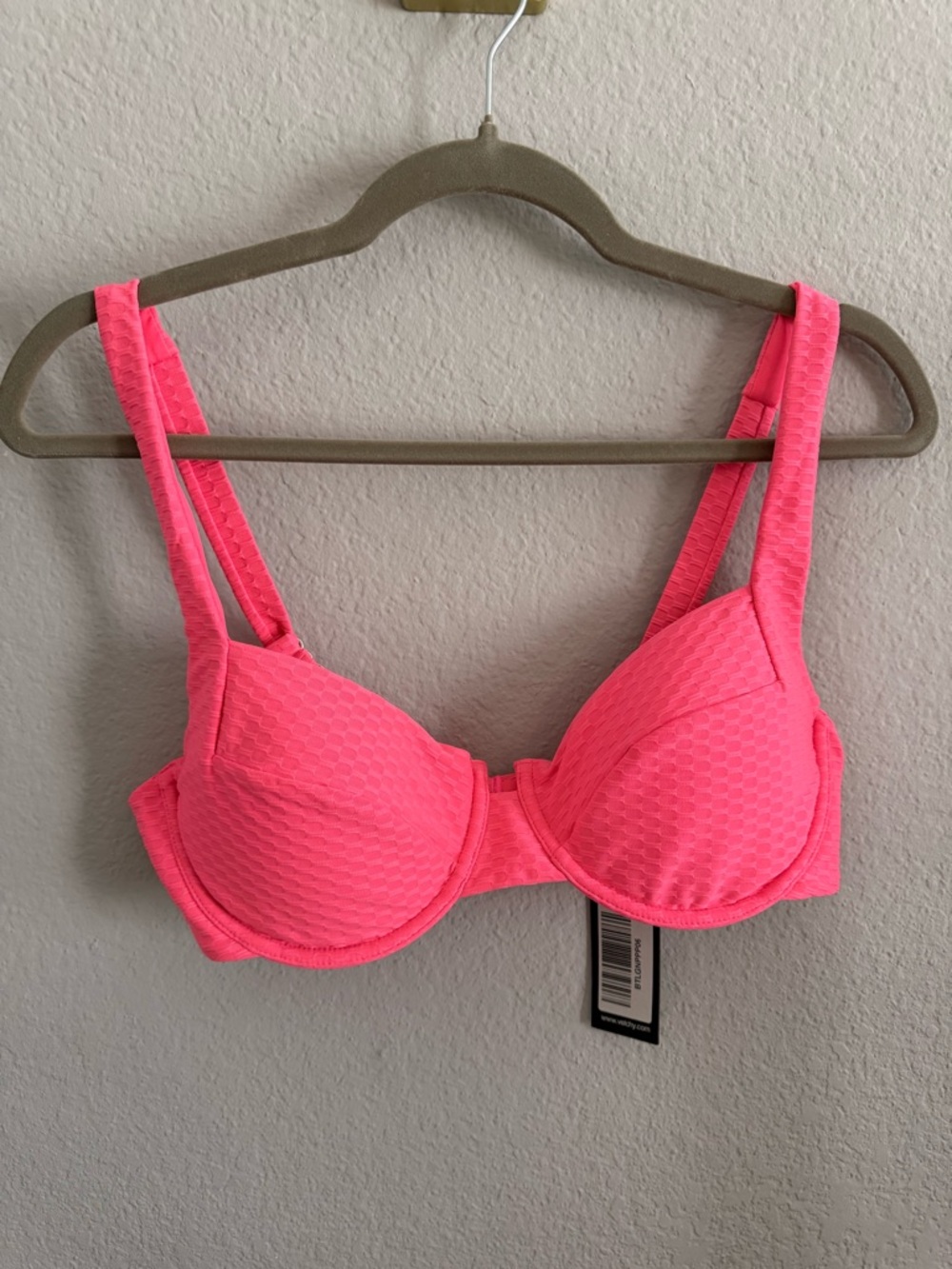 NWT Vetchy Laguna Pink Textured Bikini Set Underwire High Cut XXL - Picture 2 of 5